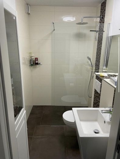 Ampia bifamiliare a Halstenbek - 7 locali, giardino, garage e carport – Foto 6