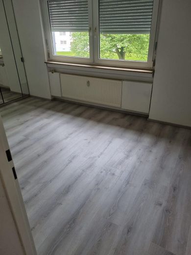 Helle, vermietete Wohnung an der schweizer Grenze | Kapitalanlage – Schlafzimmer 2
