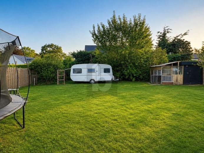 RUHIG GELEGEN & IDEAL FÜR IHR ZUHAUSE – Foto 1