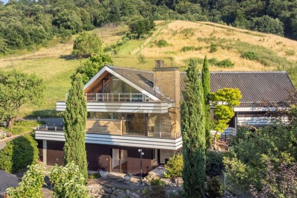 Casa progettata da un architetto a Baden-Baden – posizione eccezionale con vista libera