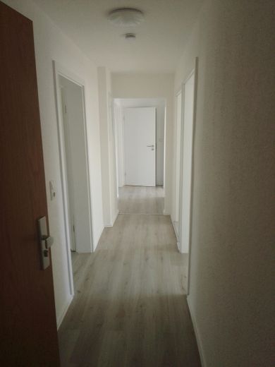 Schöne 3,5 Zimmer Wohnung im Herzen von Wanne – Blick in die Diele