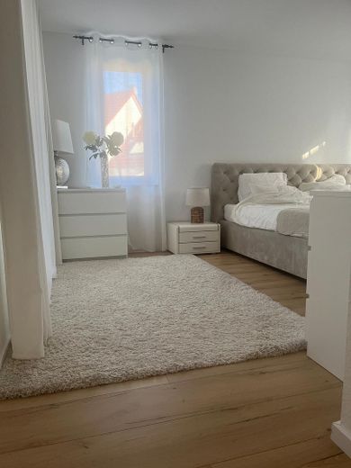 Attraktive und moderne 4-Zimmer Wohnung in begehrter Wohnlage – Photo 13