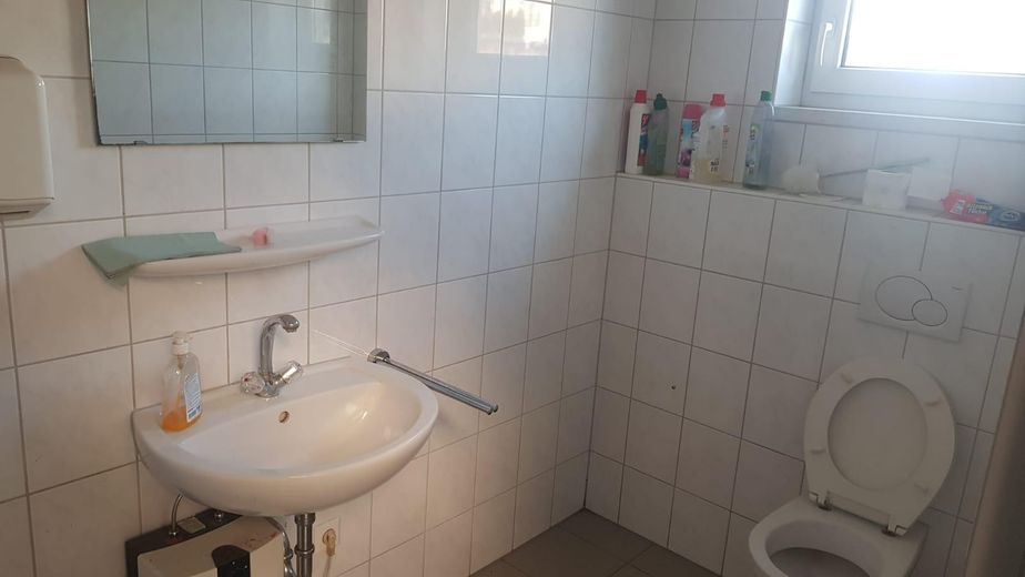 Zadbany obiekt komercyjny w dobrej lokalizacji, GRZ 0,6 GFZ 1,0 – Zdjęcie 5