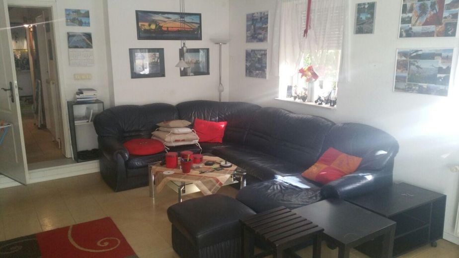 Erdgeschoßwohnung im EFH/ZFH mit Terasse/Garten – Foto 5
