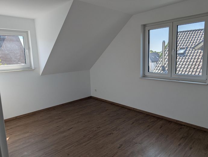 Traumhafte 3-Zimmerwohnung mit Blick zum Herkules – Schlafzimmer Nr. 2