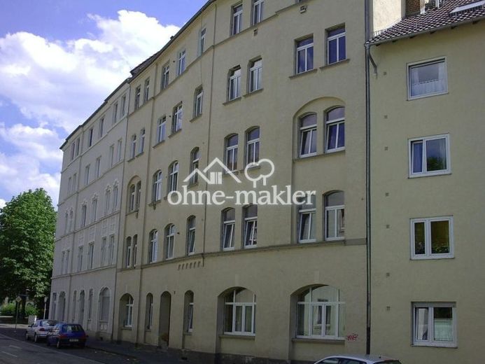 4–5-room apartment with 110m² on the 2nd floor in Kassel, rent or rent-to-own €400+additional costs – Foto 1