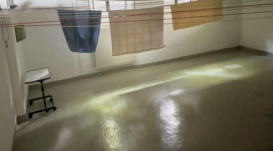 Provisionsfrei: Lichtdurchflutete 4-Zimmer-Eigentumswohnung mit Westbalkon in grüner Bestlage – Trockenkeller