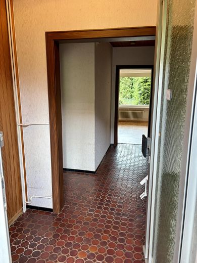 Casa a schiera di testa tranquilla e centrale a Norderstedt vicino ad Amburgo – Flur EG