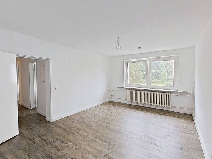 Moderno apartamento de 3 habitaciones con COCINA EMPOTRADA – Ansicht I: Wohn- und Esszimmer