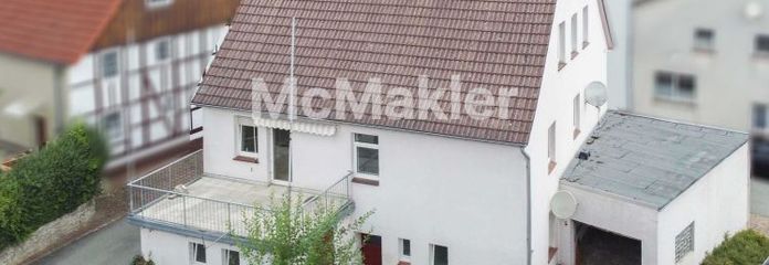 Molto spazio per le vostre idee – casa plurifamiliare libera da occupanti a Bad Driburg-Pömbsen