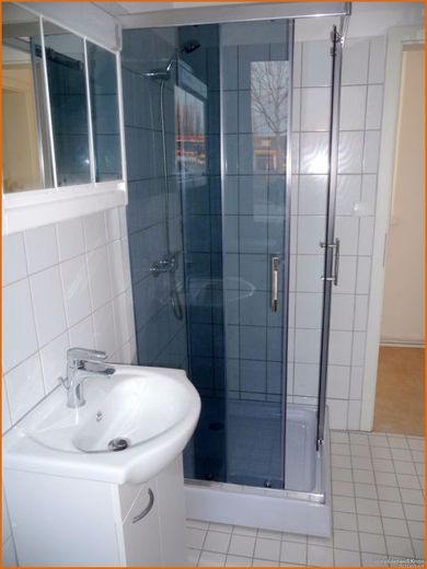 Kapitalanleger aufgepasst! Saniertes und langfristig vermietetes Wohnhaus mit 16 Wohneinheiten – Bild 17
