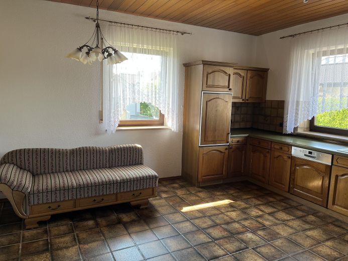 Bungalow mit Traumgrundstück, Dreifachgarage in Markt Eichendorf – provisionsfrei – Foto 14
