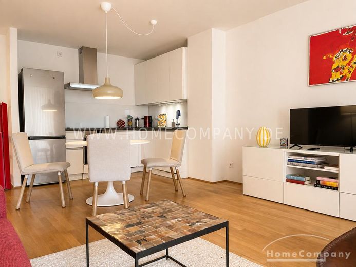 Hochwertig möblierte 2-Zimmer-Wohnung mit Balkon – f26c31e1a53d38d8fe6577c5feb262d93f71d045.jpg