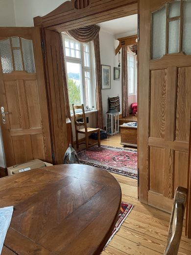 Blick vom Esszimmer zum Wohnzi
