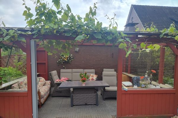 House with two residential units for sale privately in Cloppenburg