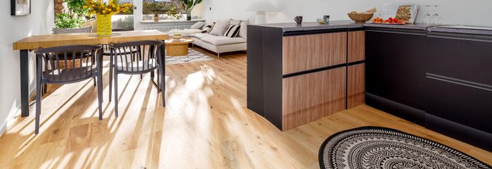 Wohn- Esszimmer mit Küche