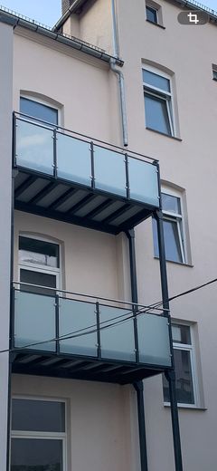 WG geeignet, 7 Zimmer, Balkon, PKW-Stellplatz, Tageslichtbäder – Foto 11