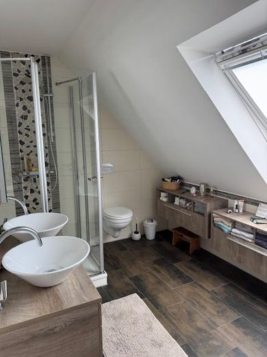 Hauptbadezimmer OG