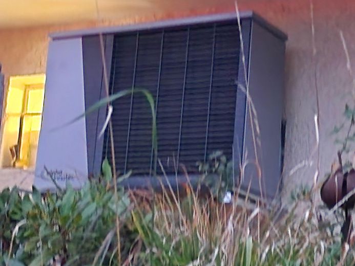 *Traumhaftes Wohnhaus mit  155m2 Wohnfläche,  Garten und Garage – Foto 4