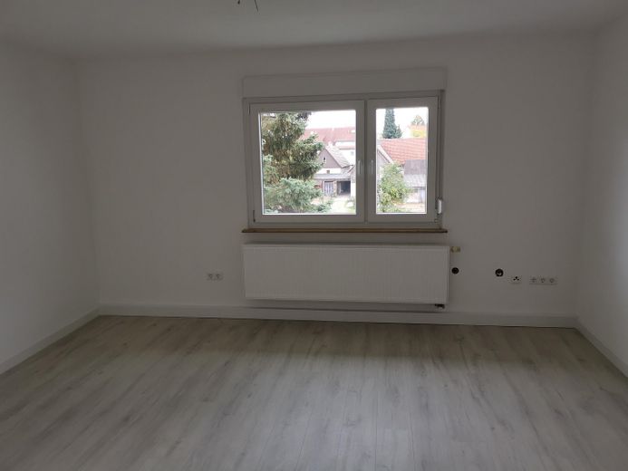 3-Zimmer-Wohnung in Egenhausen in guter Lage zu vermieten – Zimmer 2