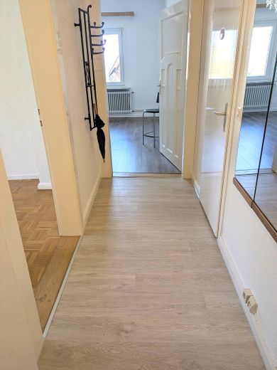 Charmant chez-soi ou investissement : emplacement central, sans commission – Flur