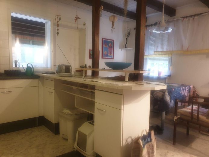 Appartamento di 115 mq con terrazza e giardino al piano terra di una casa unifamiliare/bifamiliare – Foto 11