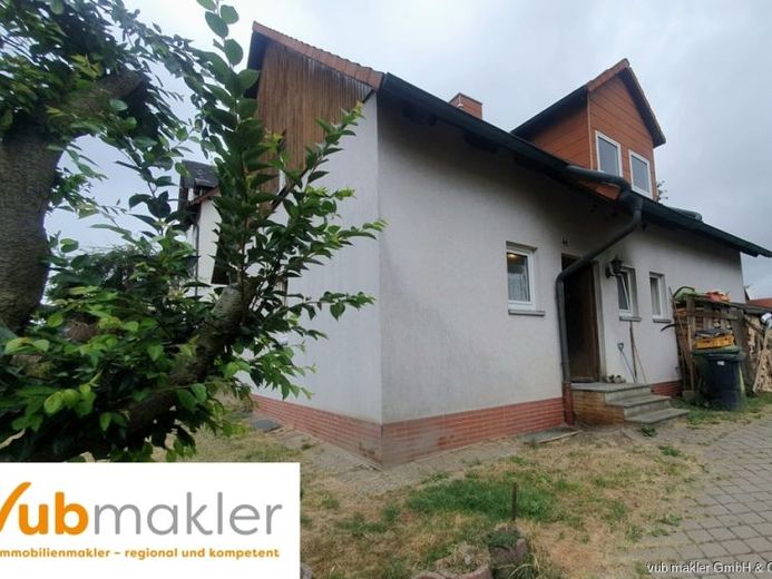 Dachgeschosswohnung in Arzberg Ideal für Tierliebhaber – फोटो 1