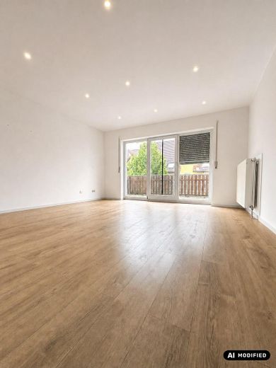 Yüksek kaliteli yenilenmiş 3 odalı çatı katı dairesi - Balkon ve Wilkau-Haßlau, Zwickau şehir sınırında sakin konum – Wohnzimmer