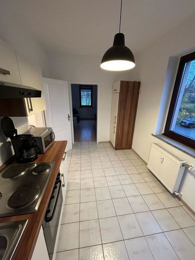 Gemütliche 2-Zimmer mit EBK und Laminat in ruhiger Lage! – Musterfoto Nachbarwohnung