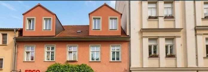 PROVISIONSFREI: Historisches Einfamilienhaus in Naumburg mit großem Potenzial und Wintergarten