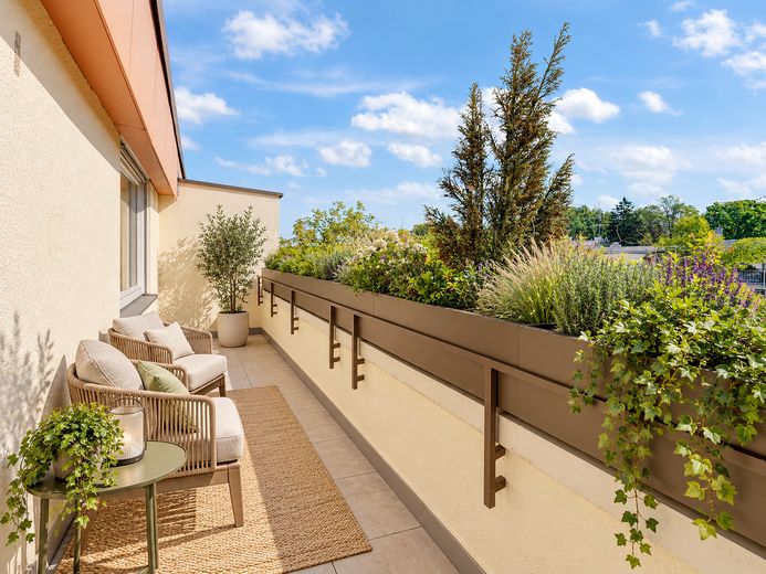 شقة مشرقة في الطابق العلوي مع شرفتين وإمكانات كبيرة للتصميم في ميونخ – Balkon visualisiert