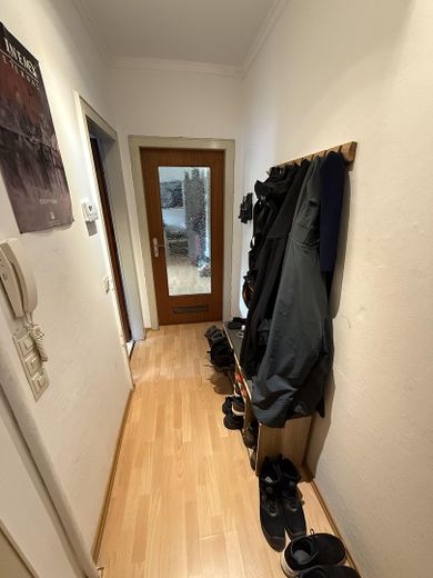 Wynajęte mieszkanie 2-pokojowe w bardzo dobrej lokalizacji – Flur
