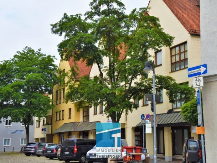Jasne pomieszczenia biurowo-gabinetowe bezpośrednio na Starym Mieście w Ingolstadt z 7 miejscami parkingowymi w garażu podziemnym!! – Foto 1