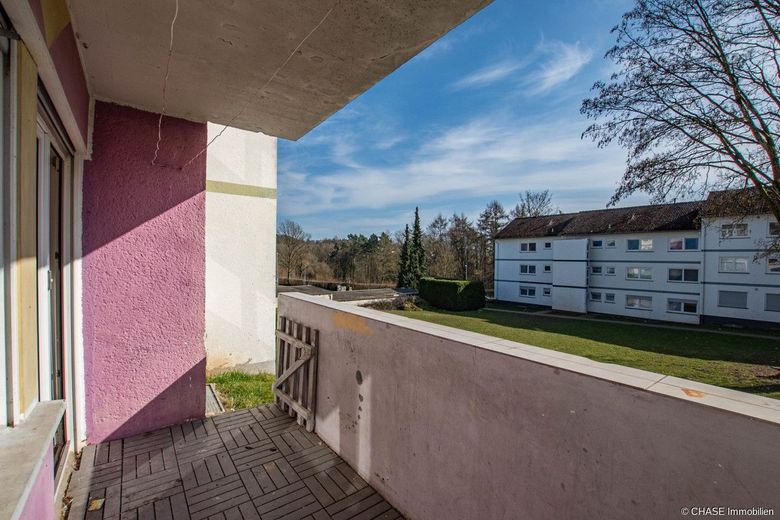 Renovierte Hochparterre-Eigentumswohnung im schönen Blomberg - Kapitalanlage mit Zukunft! – Balkon Ansicht 2