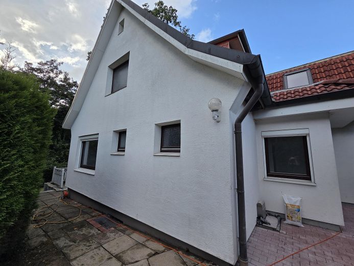 Einfamilienhaus mit großem Garten in bester Lage – Haus 2