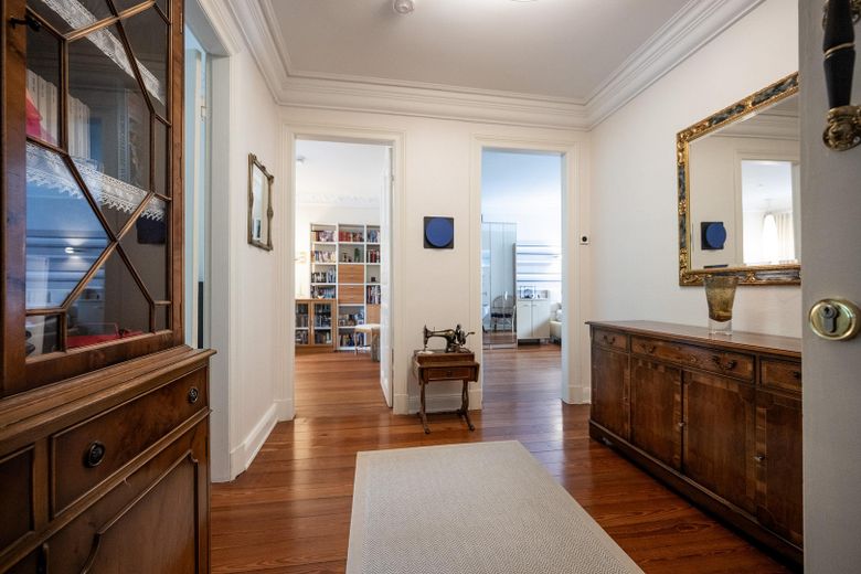 Bellissimo appartamento d'epoca in Ulmenstraße presso Stadtpark - da privato – Flur 