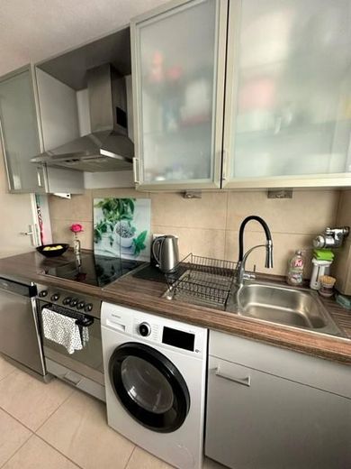 Ideal shared flat: Bright and friendly with south/west loggia – Küche