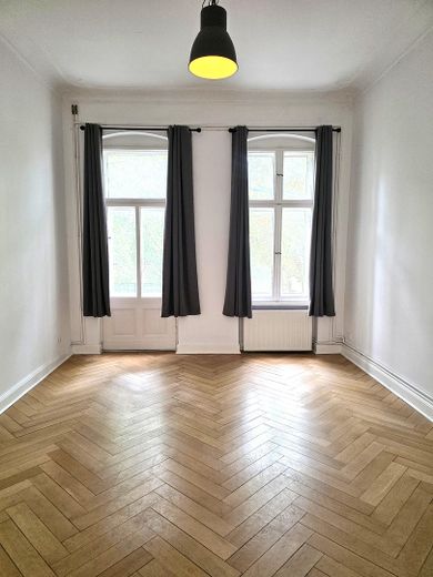 واحة عائلية في كارلسهورست – حلم سكني بمساحة 204 م² يضم 6,5 غرف بالقرب من قطار S-Bahn – الصورة 12