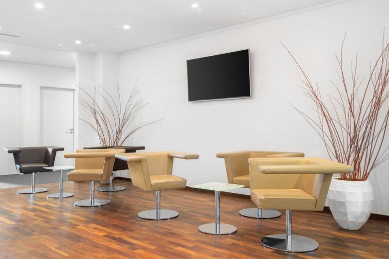 Pronájem kanceláře 1.011 m² – Foto 3