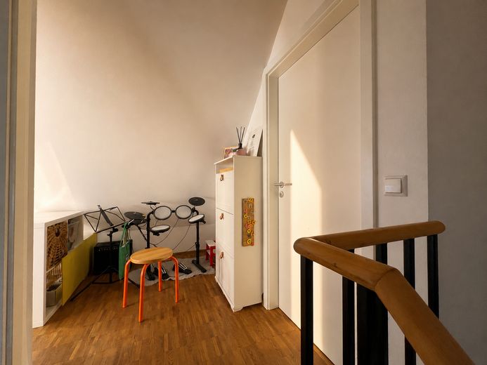 Moderna maisonette di 4 locali con ampia terrazza sul tetto nel centro del paese – Foto 26