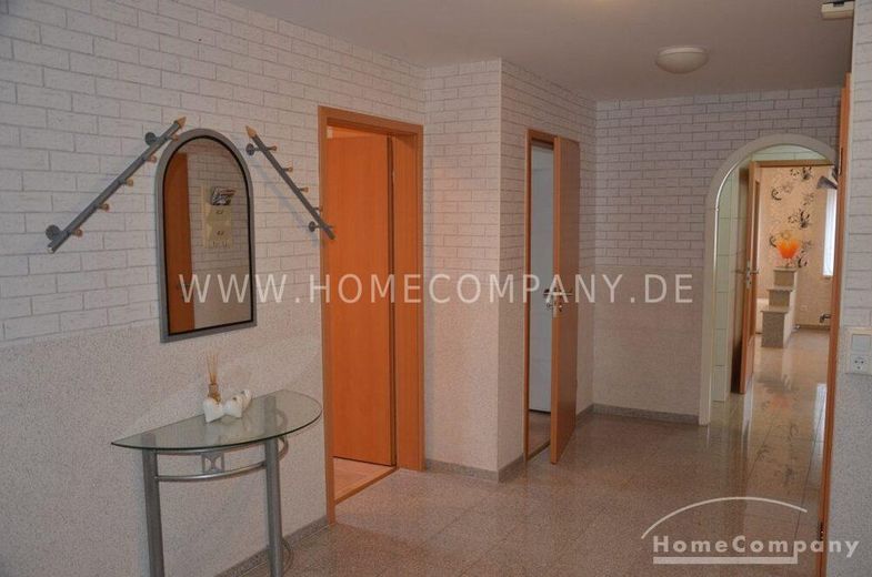 4 Zi. Whg., möbliert, im 1. OG. eines 2-Familienhauses, komplette Ausstattung – 353964b5c41d52c0f15215fd13da872b393f60e5.jpg