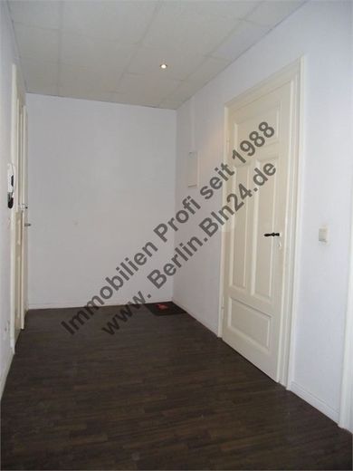 Leipzig - saniert - Mietwohnung mit Stellplatz – Flur (2)