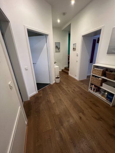 Vermietete 3 Zimmer Eigentumswohnung in Top Lage – Flur