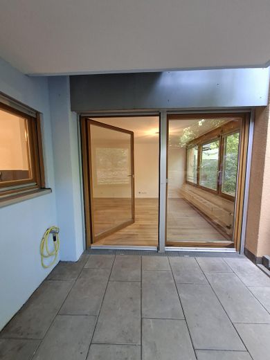 Wohnen wie im Grünen: Frisch renovierte 2-Zimmer-Wohnung (57m2) mit Terrasse & Gartennutzung – Foto 18