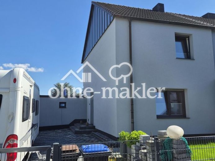 Reihenendhaus mit schönem Garten und Garage in Gelsenkirchen-Schaffrath – Foto 1