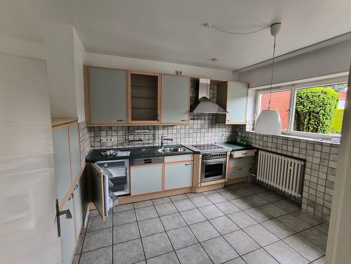 Provisionsfrei für Käufer | Familienhaus in Toplage | Bieterverfahren ab 389.000 € – Küche