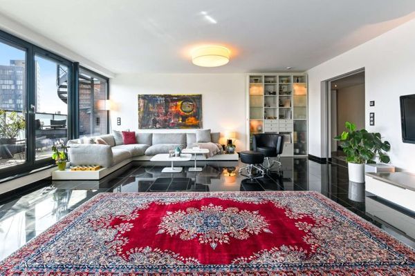 Hamburg im Herzen, die Elbe im Blick - außergewöhnliches Penthouse mit 3 Terrassen
