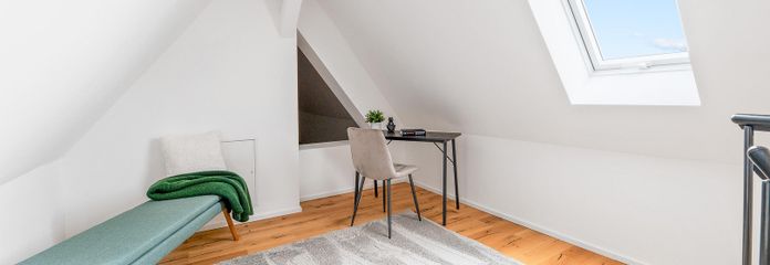 Begehbarer Kleiderschrank/Büro