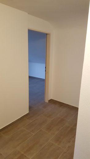 Sehr schöne renovierte Dachgeschoss-Wohnung 1,5 ZKB – Foto 9