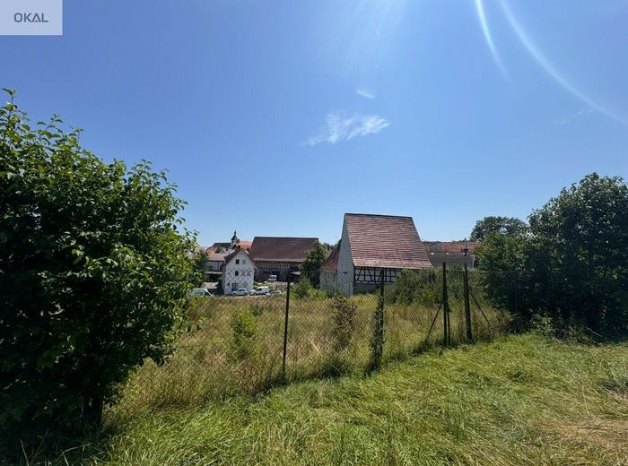 MIT BAUPLATZ EINMALIGE LAGE KLASSISCHER GRUNDRISS - GROSSZÜGIGES HAUS – BP Bild 2 vom Feld